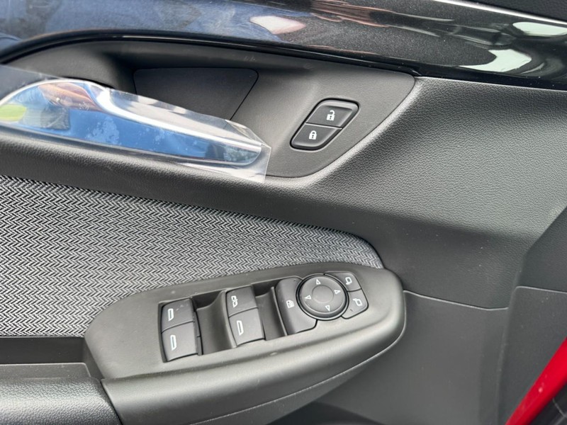 Chevrolet TrailBlazer Vehicle Image 09