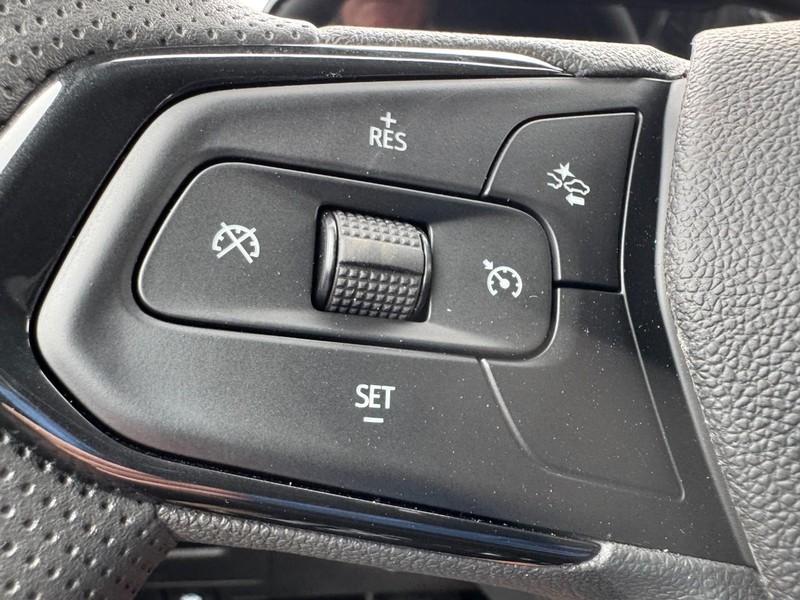 Chevrolet TrailBlazer Vehicle Image 10