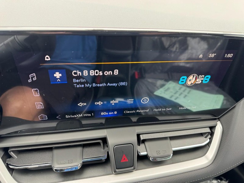 Chevrolet TrailBlazer Vehicle Image 13