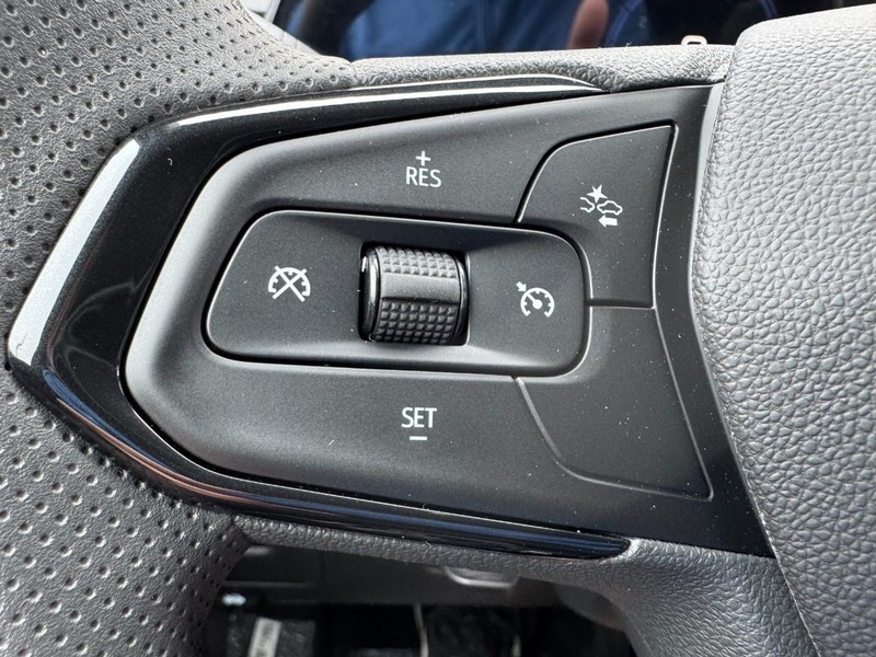 Chevrolet TrailBlazer Vehicle Image 09