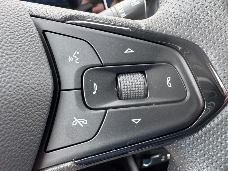 Chevrolet TrailBlazer Vehicle Image 10