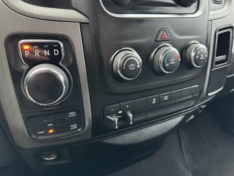 Ram 1500 Vehicle Image 15