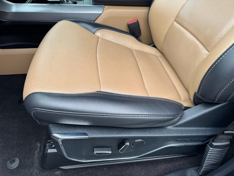 Ford F-150 Vehicle Image 14