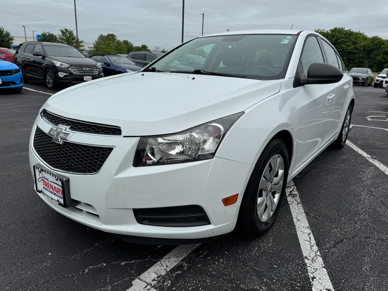 Chevrolet Cruze Vehicle Image 08