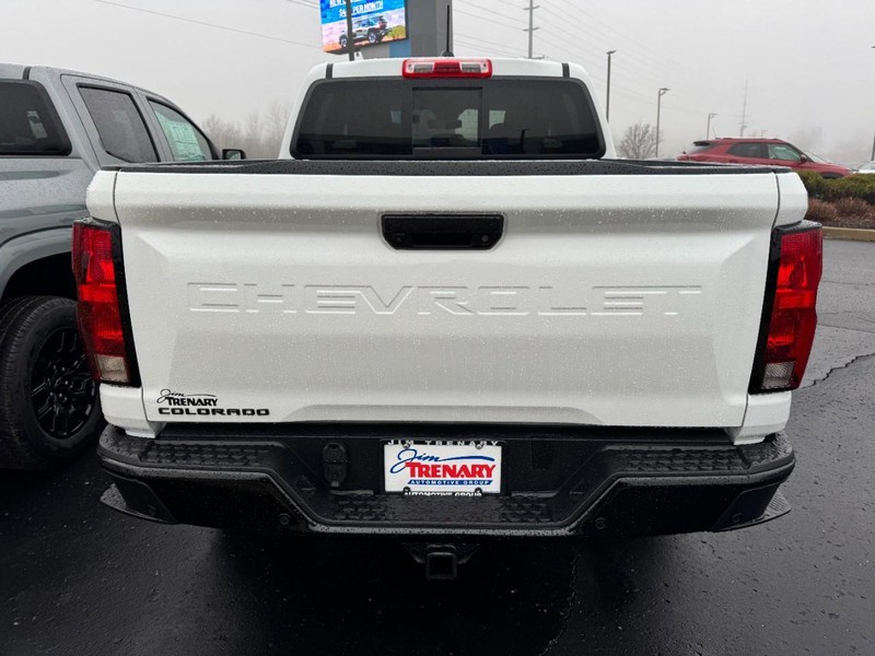 Chevrolet Colorado Vehicle Image 05