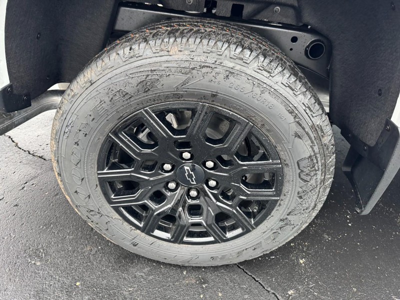 Chevrolet Colorado Vehicle Image 06