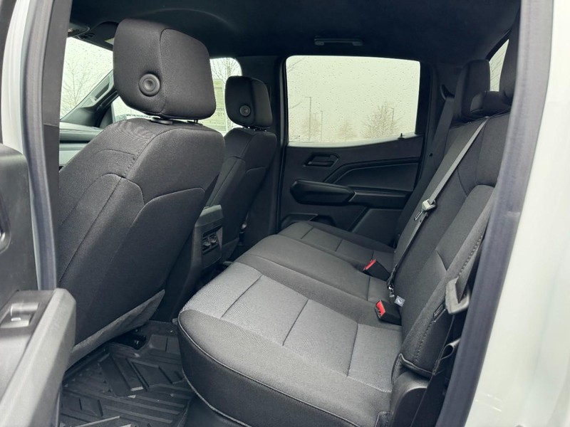 Chevrolet Colorado Vehicle Image 08