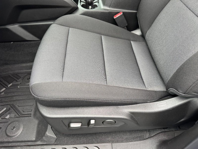 Chevrolet Colorado Vehicle Image 10