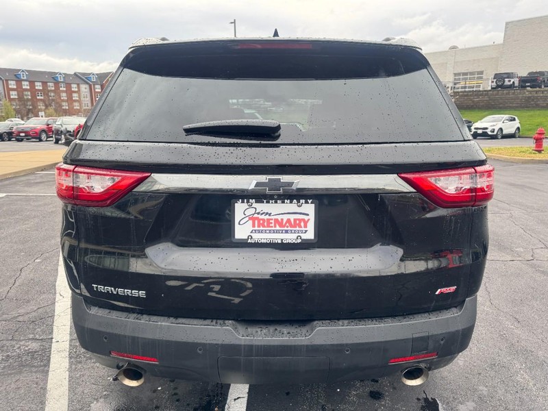 Chevrolet Traverse Vehicle Image 04