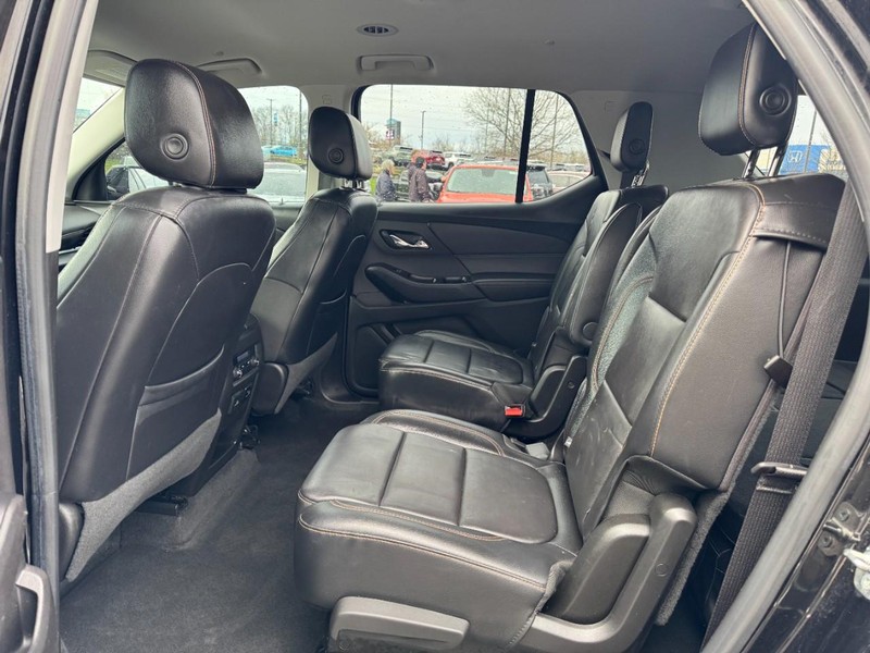 Chevrolet Traverse Vehicle Image 10