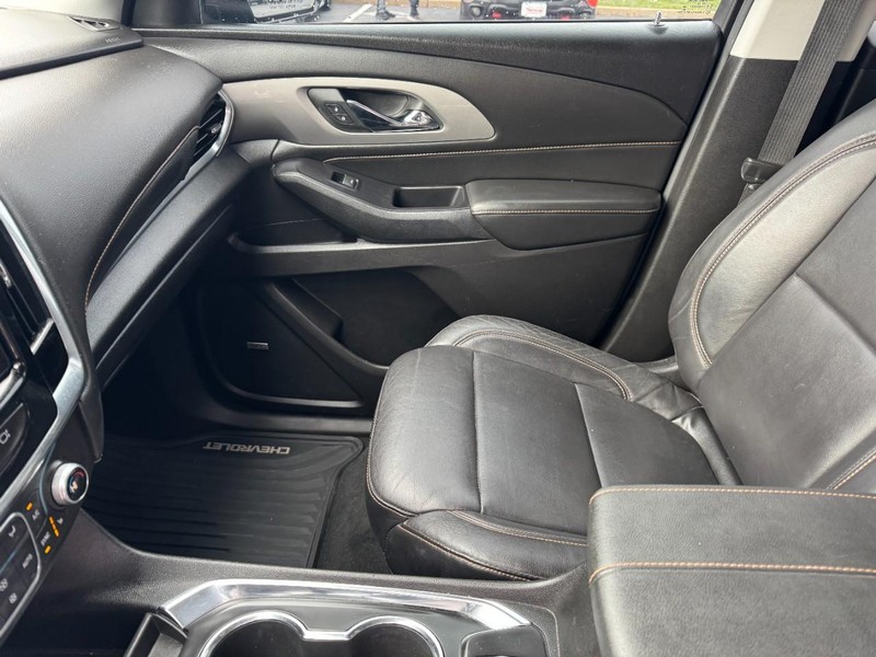 Chevrolet Traverse Vehicle Image 13