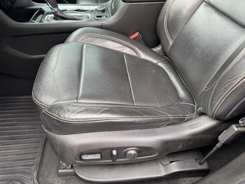 Chevrolet Traverse Vehicle Image 14