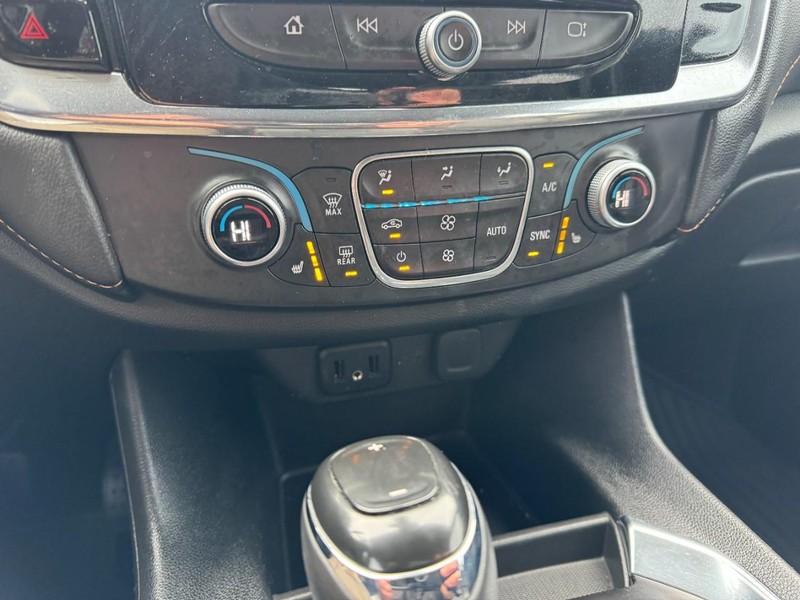 Chevrolet Traverse Vehicle Image 18