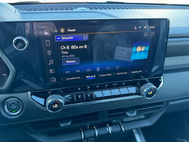 Chevrolet Colorado Vehicle Image 12