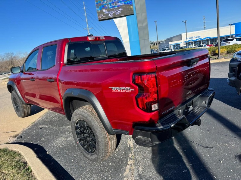 Chevrolet Colorado Vehicle Image 05