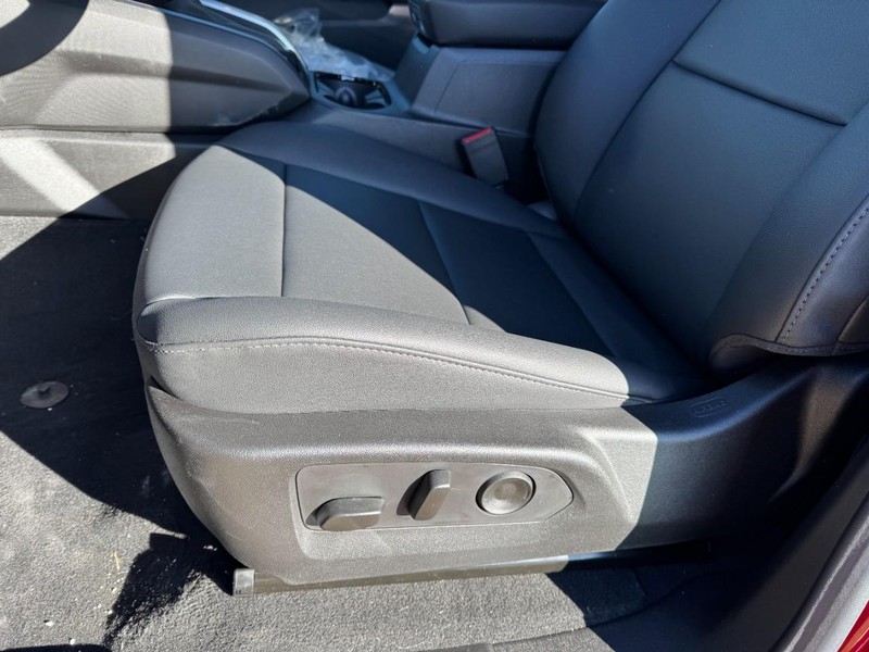 Chevrolet Colorado Vehicle Image 08