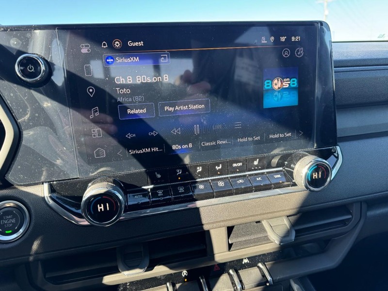 Chevrolet Colorado Vehicle Image 13