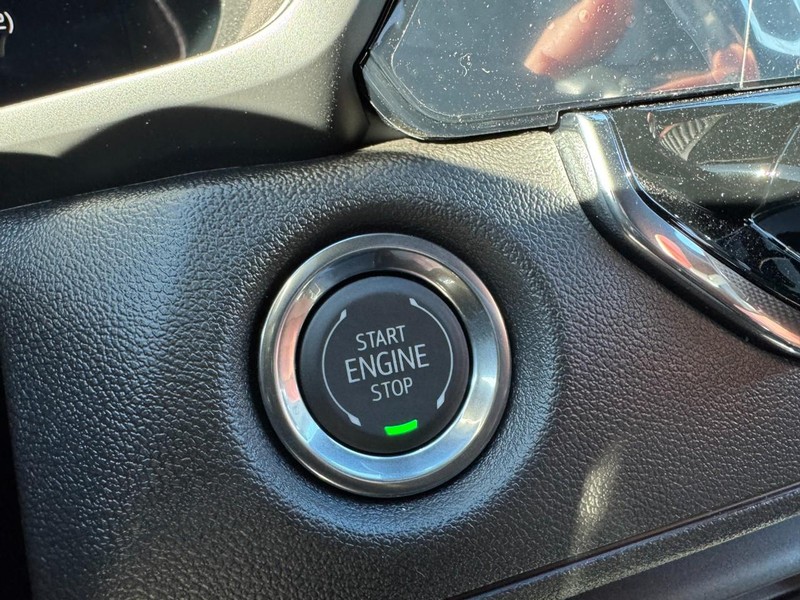 Chevrolet Colorado Vehicle Image 16