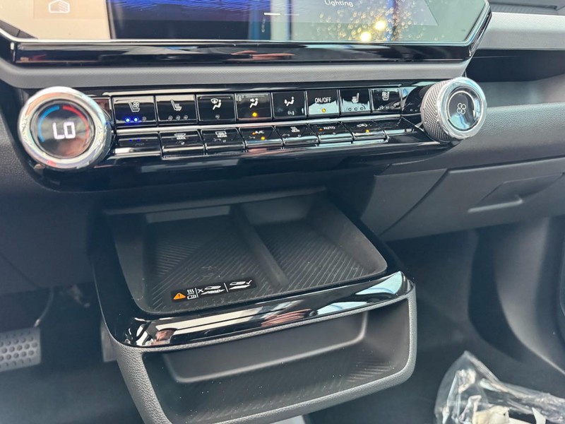 Chevrolet Bolt Vehicle Image 10