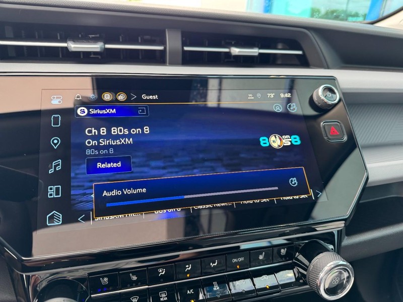 Chevrolet Bolt Vehicle Image 13