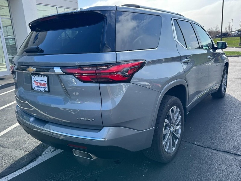 Chevrolet Traverse Vehicle Image 03