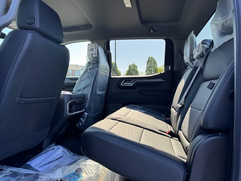 Chevrolet Silverado 1500 Vehicle Image 09