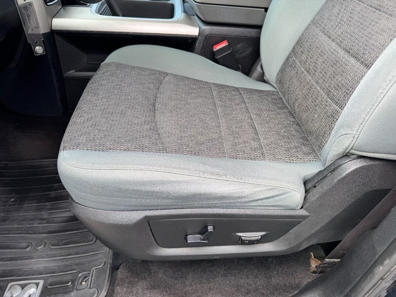 Ram 1500 Vehicle Image 14