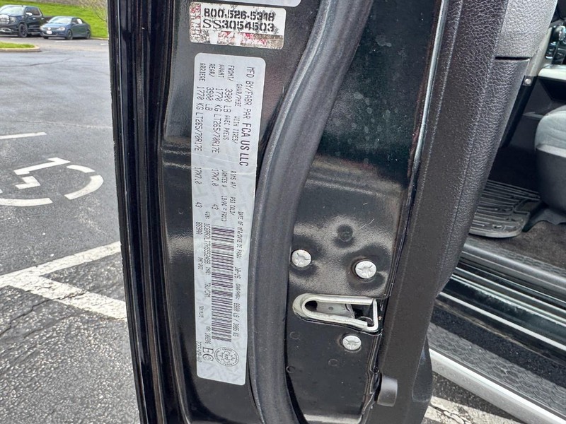 Ram 1500 Vehicle Image 22