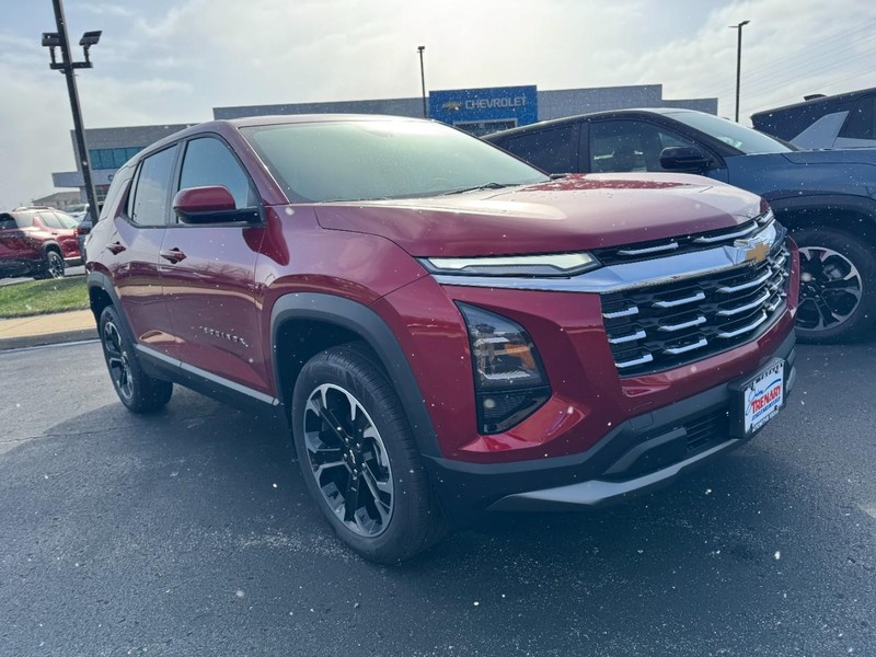 Chevrolet Equinox Vehicle Image 02