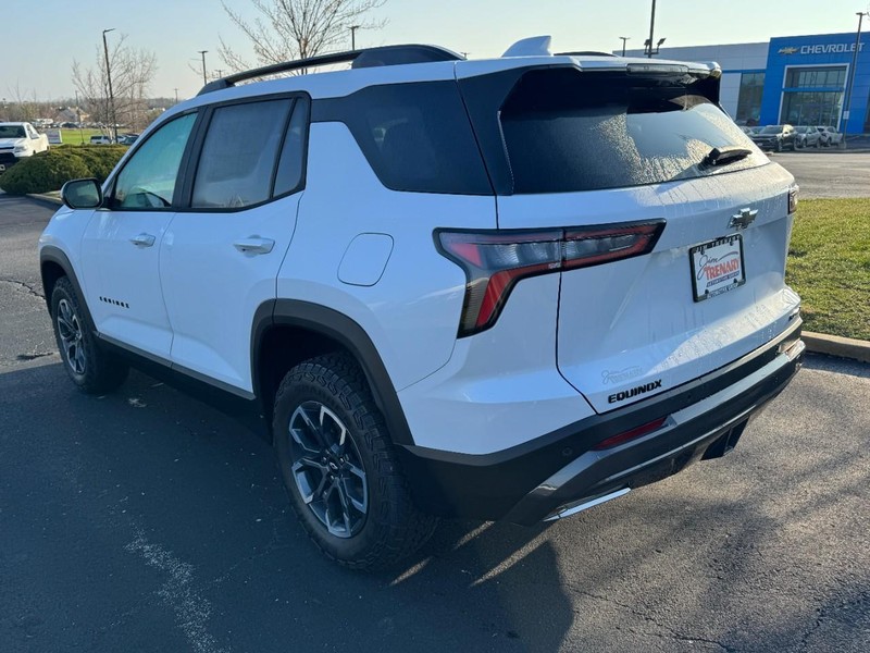 Chevrolet Equinox Vehicle Image 05