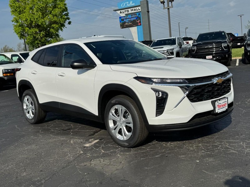 Chevrolet Trax Vehicle Image 02