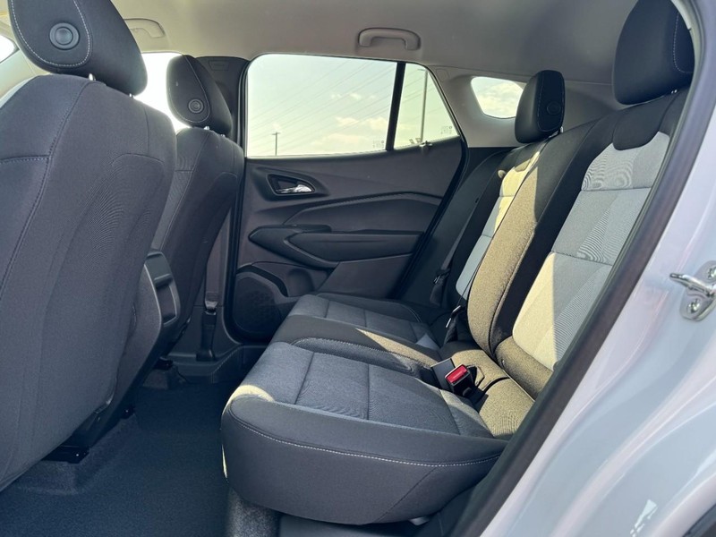 Chevrolet Trax Vehicle Image 07