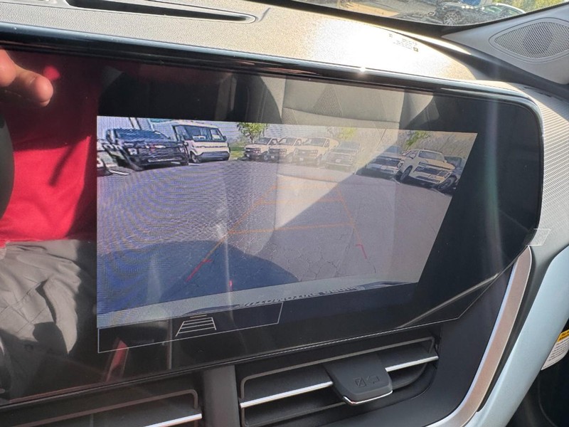 Chevrolet Trax Vehicle Image 15