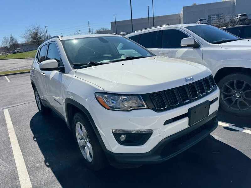 Jeep Compass Vehicle Image 03