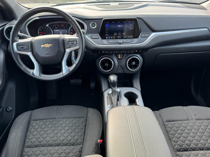 Chevrolet Blazer Vehicle Image 10