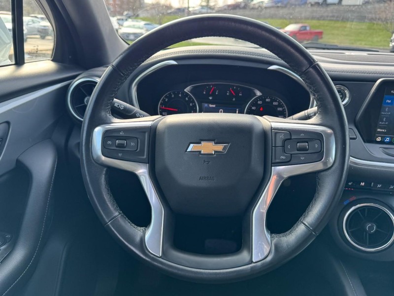 Chevrolet Blazer Vehicle Image 11