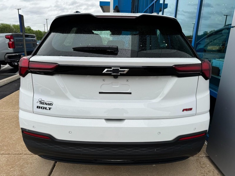 Chevrolet Bolt Vehicle Image 05