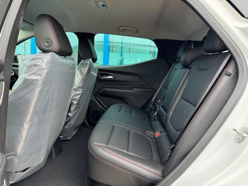 Chevrolet Bolt Vehicle Image 07