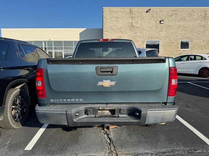 Chevrolet Silverado 1500 Vehicle Image 03
