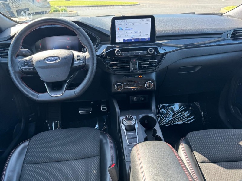 Ford Escape Vehicle Image 11