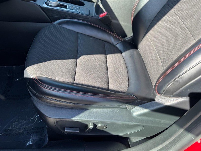 Ford Escape Vehicle Image 14