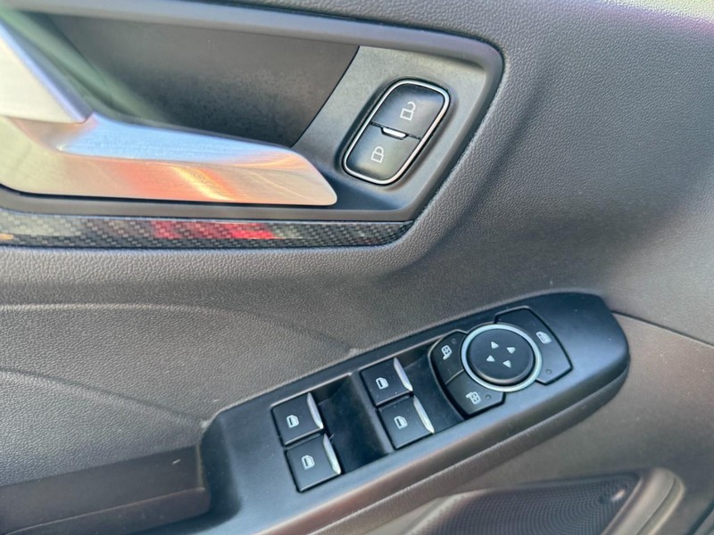 Ford Escape Vehicle Image 15