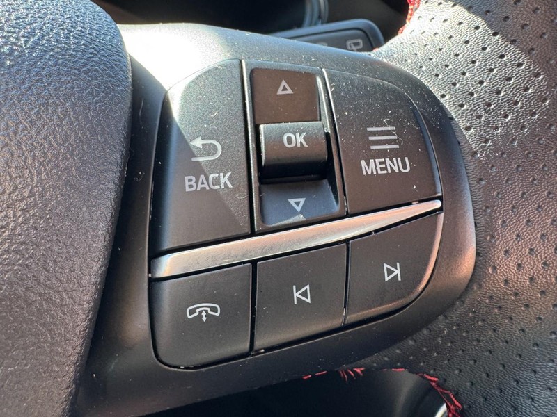 Ford Escape Vehicle Image 17