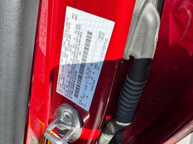 Ford Escape Vehicle Image 23