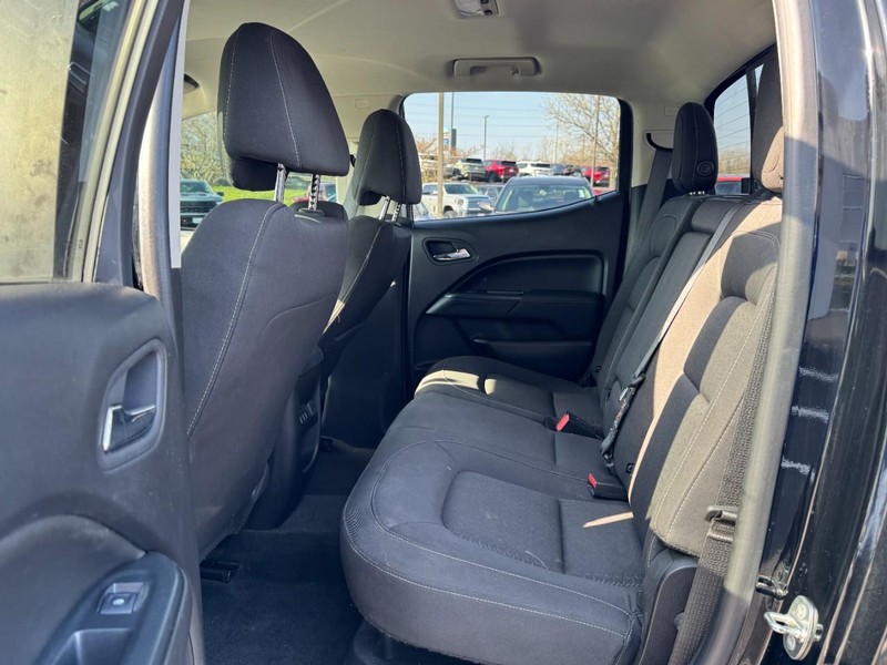 GMC Canyon Vehicle Image 10