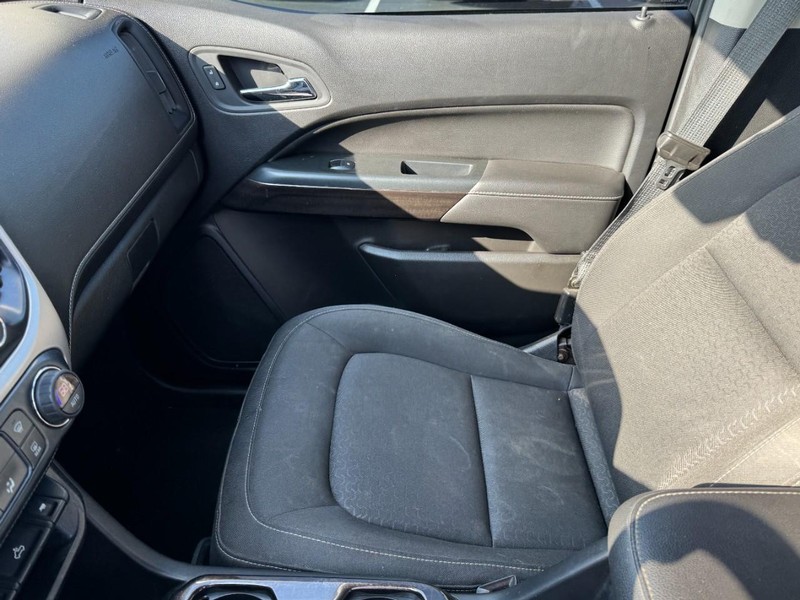 GMC Canyon Vehicle Image 13