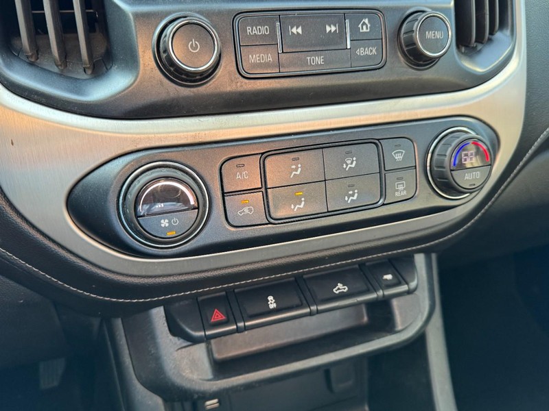 GMC Canyon Vehicle Image 18