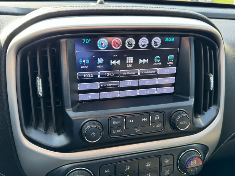 GMC Canyon Vehicle Image 19