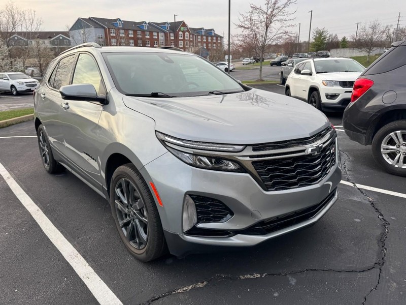 Chevrolet Equinox Vehicle Image 03