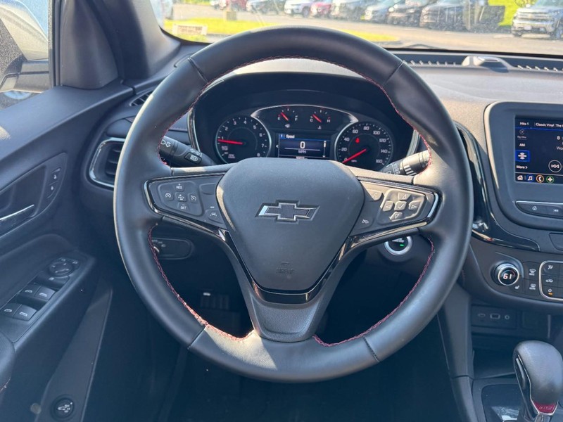 Chevrolet Equinox Vehicle Image 12